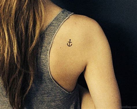 anchor shoulder tattoo|simple anchor tattoos.